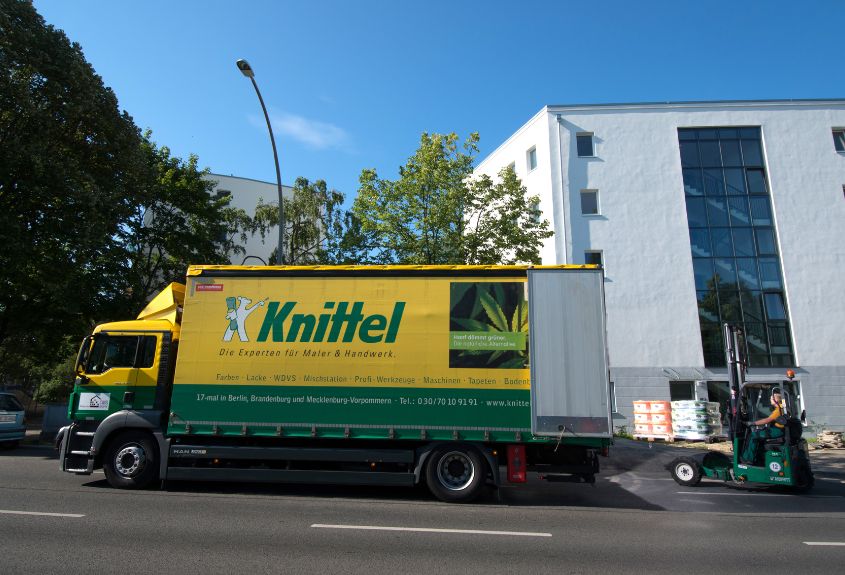 LKW-Fahrer-Knittel-Widescreen.jpg